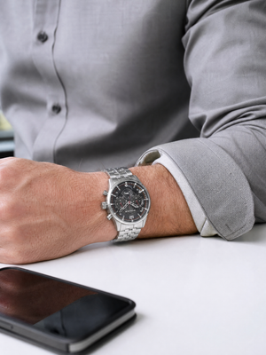 Police PEWGK0040205 men's watch — worn on the wrist